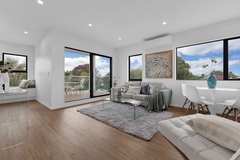 Photo of property in 4/17 Huia Road, Papatoetoe, Auckland, 2025