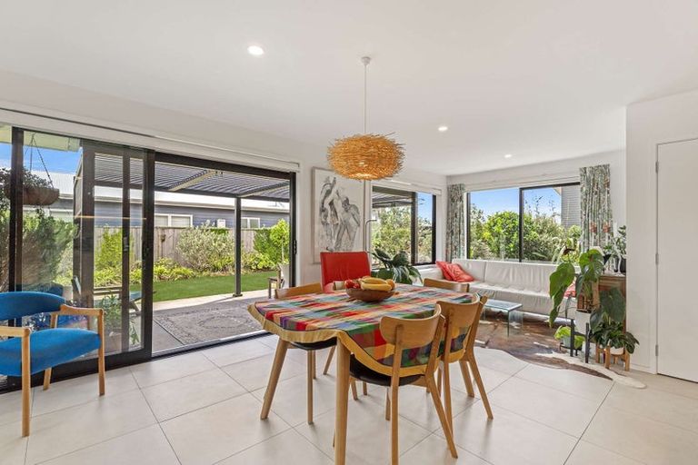 Photo of property in 144 Kupe Drive, Whitianga, 3510