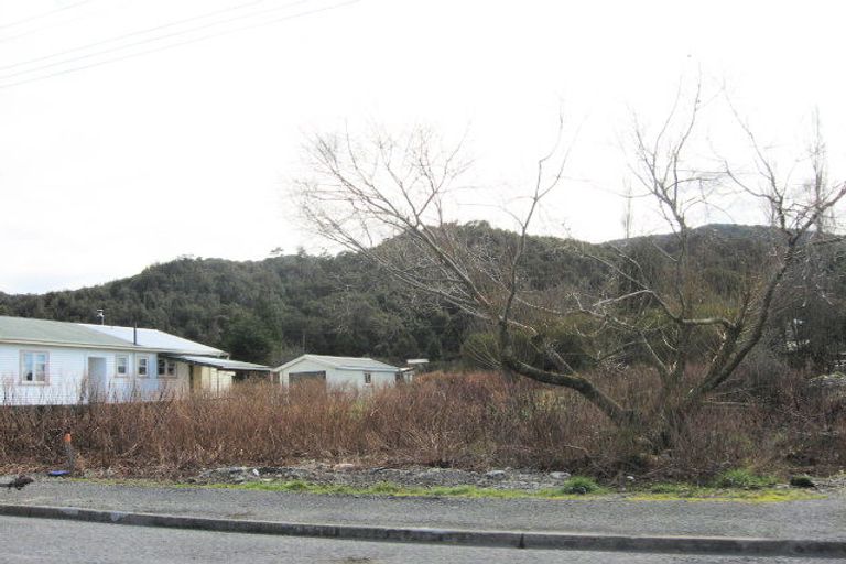 Photo of property in 30 Hilton Street, Blackball, 7804