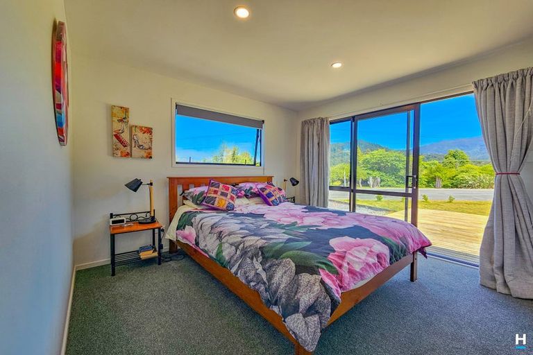 Photo of property in 36 Hilton Street, Blackball, 7804