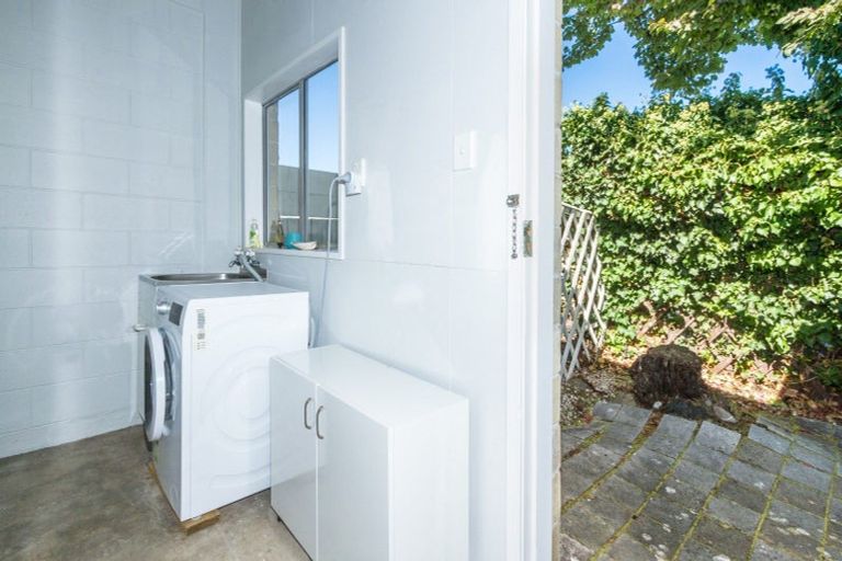 Photo of property in 2/11 Exeter Street, Stoke, Nelson, 7011