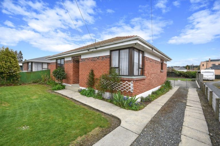 Photo of property in 12 Spenser Street, Milton, 9220