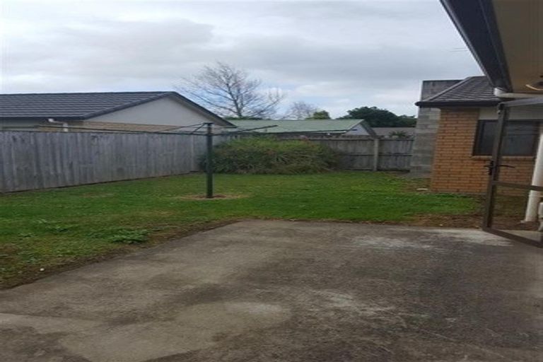 Photo of property in 70a Kayes Road, Pukekohe, 2120