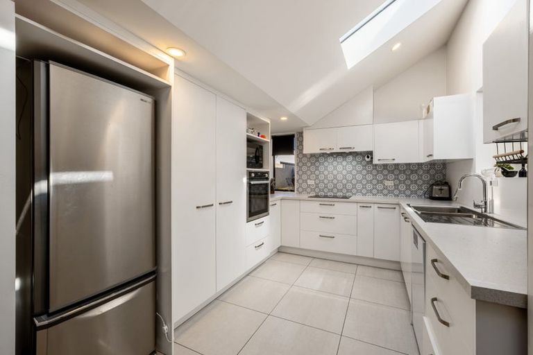 Photo of property in 74c Glandovey Road, Fendalton, Christchurch, 8052