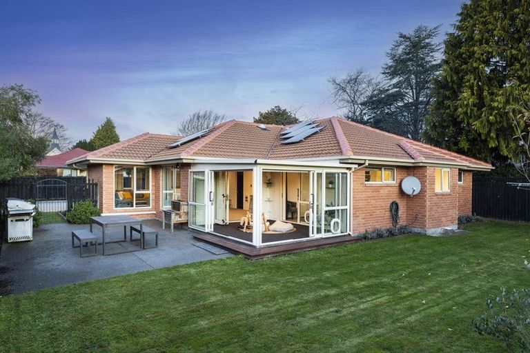 Photo of property in 20 Riegler Place, Belfast, Christchurch, 8051