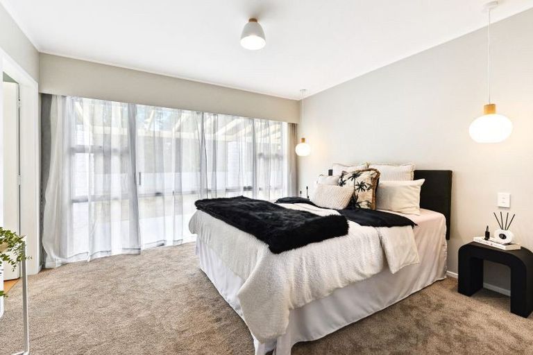 Photo of property in 28 Totara Drive, St Andrews, Hamilton, 3200