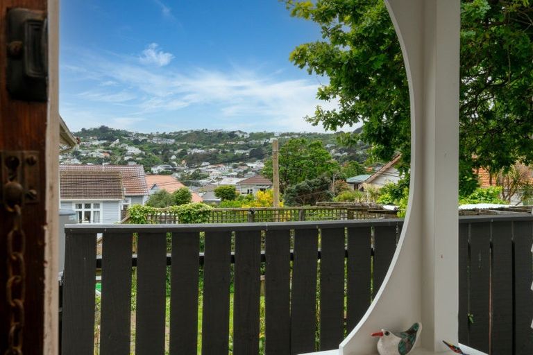 Photo of property in 53 Severn Street, Island Bay, Wellington, 6023