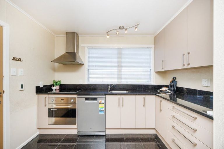 Photo of property in 3/360 College Street, West End, Palmerston North, 4410