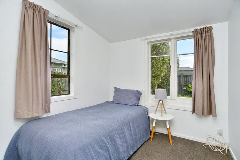 Photo of property in 25 Mackworth Street, Woolston, Christchurch, 8062