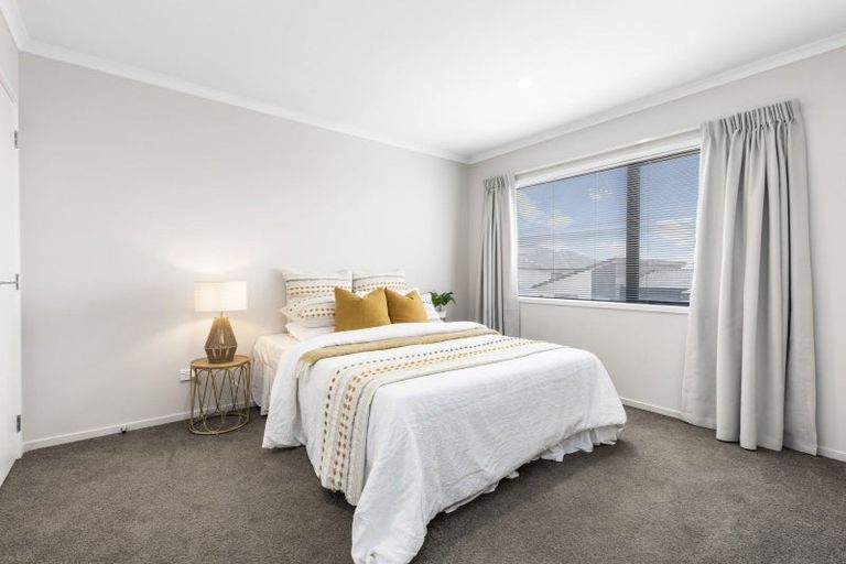 Photo of property in 4/87 Rototuna Road, Rototuna, 3210