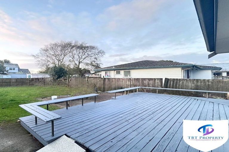 Photo of property in 17 Bluewater Place, Wattle Downs, Auckland, 2103