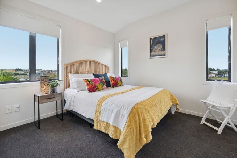 Photo of property in Point Ridge, 130 Gills Road, Albany Heights, Auckland, 0632