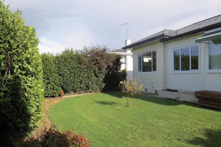 Photo of property in 1414 Woodstock Avenue, Mayfair, Hastings, 4122