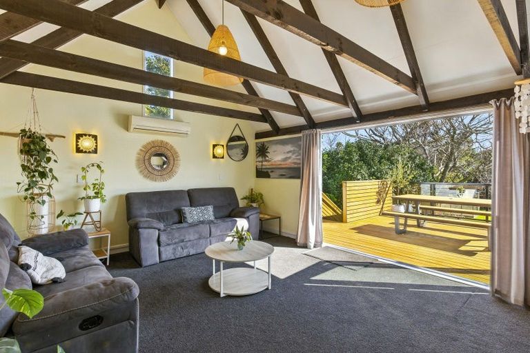 Photo of property in 13 Walton Road, Paraparaumu Beach, Paraparaumu, 5032