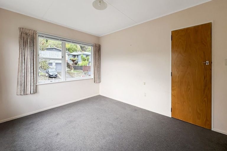 Photo of property in 14 Holland Street, Wainuiomata, Lower Hutt, 5014