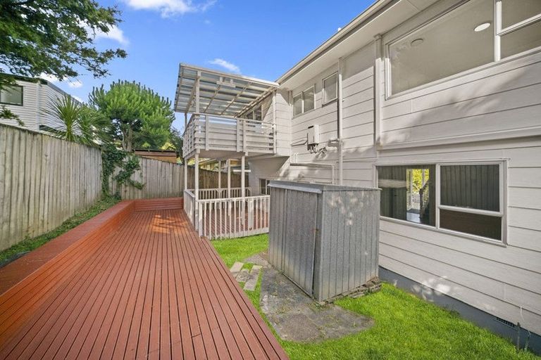 Photo of property in 1/4 Phillipa Place, Browns Bay, Auckland, 0630