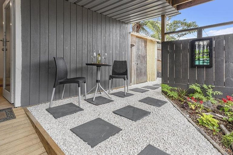 Photo of property in 7 Norman Road, Titirangi, Auckland, 0604