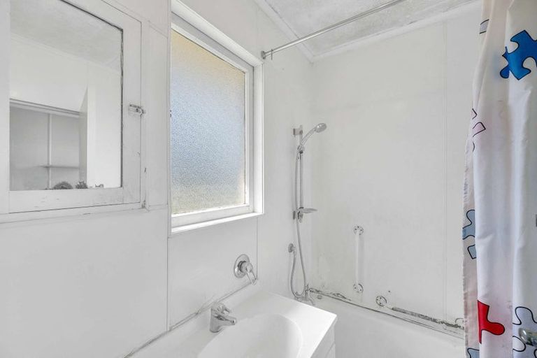 Photo of property in 20 Essex Crescent, Whakatu, Hastings, 4102