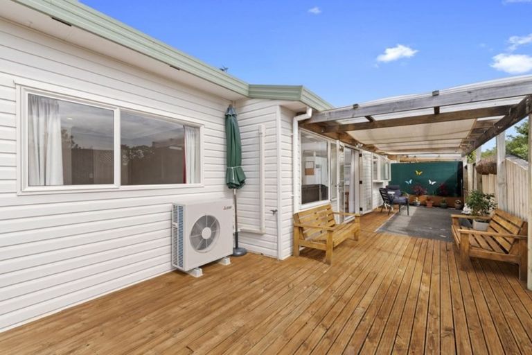 Photo of property in 24b Palmgreen Court, Stanmore Bay, Whangaparaoa, 0932
