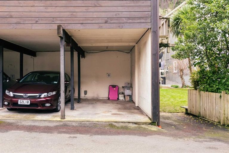 Photo of property in 199u5 Grant Road, Thorndon, Wellington, 6011