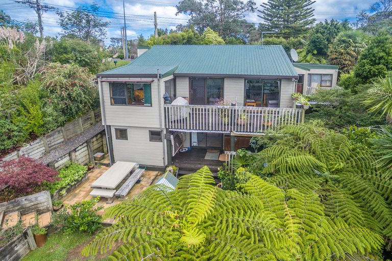 Photo of property in 76 Pleasant Road, Glen Eden, Auckland, 0602