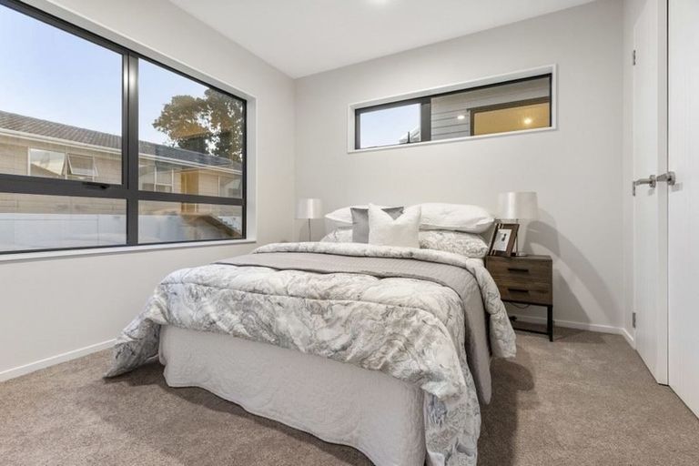 Photo of property in 51a Reynella Drive, Massey, Auckland, 0614