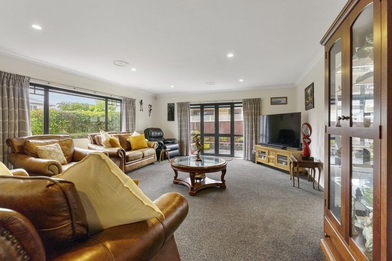 Photo of property in 48 Regent Drive, Paraparaumu Beach, Paraparaumu, 5032