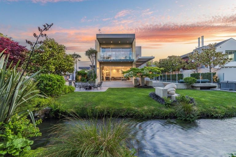 Photo of property in 45 Waiwetu Street, Fendalton, Christchurch, 8052