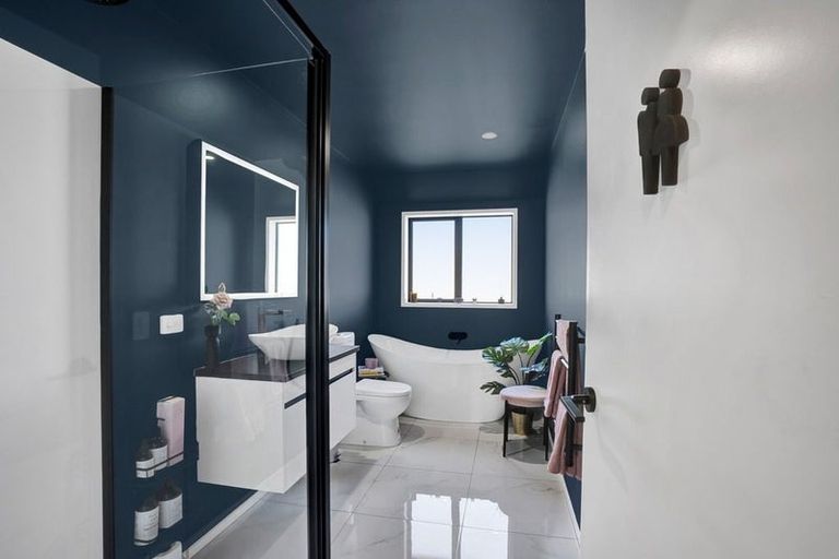 Photo of property in 25b Coby Sydney Drive, Bell Block, New Plymouth, 4312