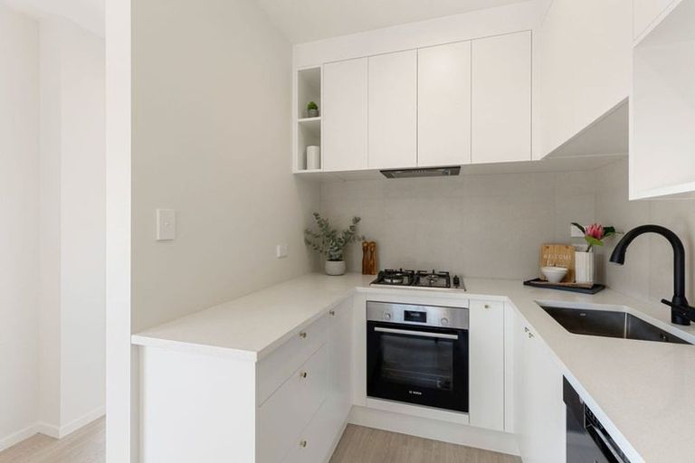 Photo of property in 2/41 Forsyth Street, Saint Andrews, Hamilton, 3200