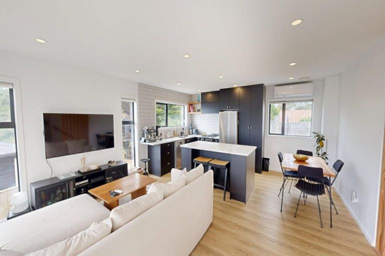 Photo of property in 8 Atlanta Grove, Brooklyn, Wellington, 6021