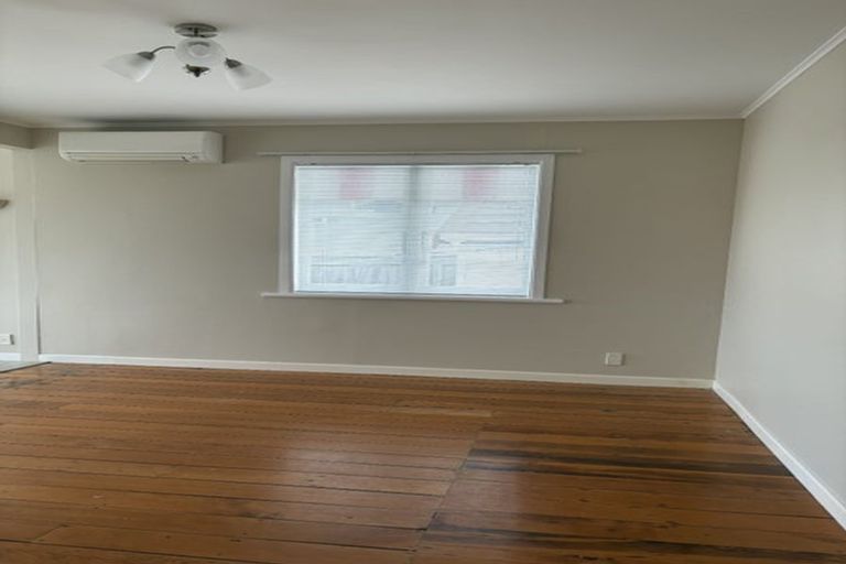 Photo of property in 15 Aramoana Avenue, Devonport, Auckland, 0624