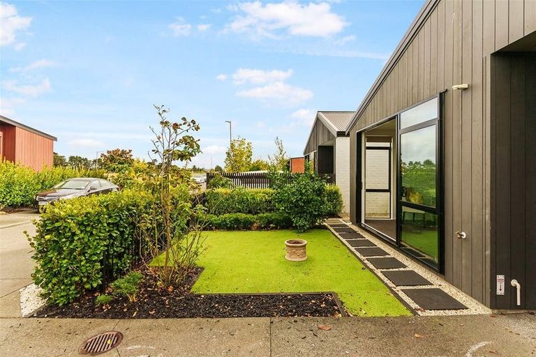 Photo of property in 9 Lieutenant Lane, Papakura, 2110