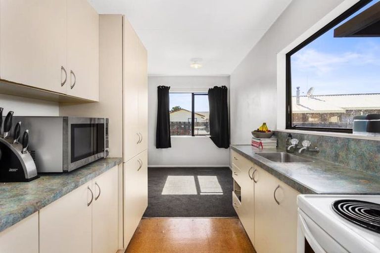 Photo of property in 16b Kentucky Crescent, Nawton, Hamilton, 3200