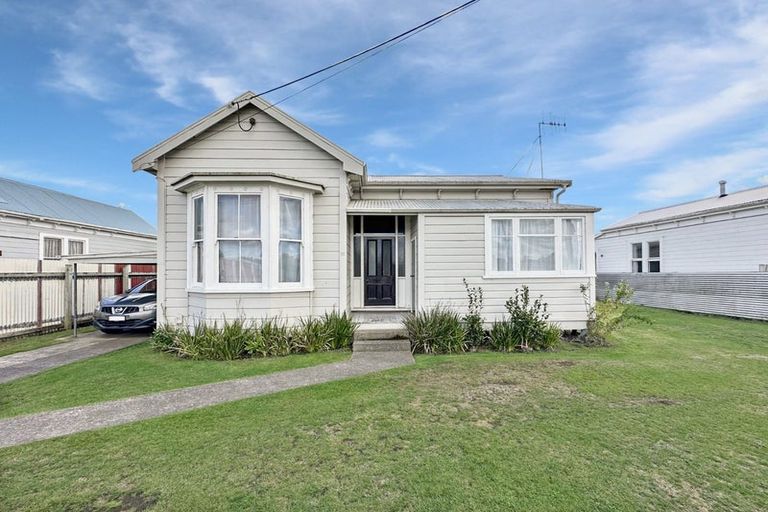 Photo of property in 11 Kelvin Street, Aramoho, Wanganui, 4500