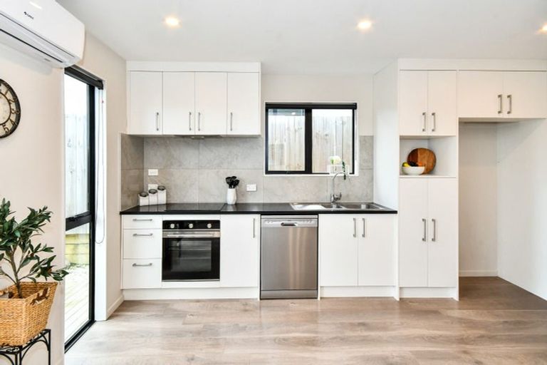 Photo of property in 4b Cronshaw Road, Karaka, Papakura, 2113