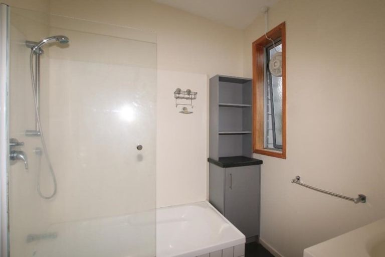 Photo of property in 61 Albionvale Road, Glen Eden, Auckland, 0602
