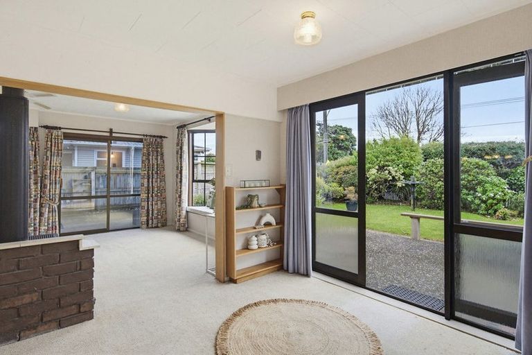 Photo of property in 38 Rimu Street, Waikanae, 5036