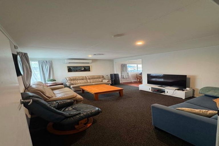 Photo of property in 191 Tremaine Avenue, Westbrook, Palmerston North, 4412