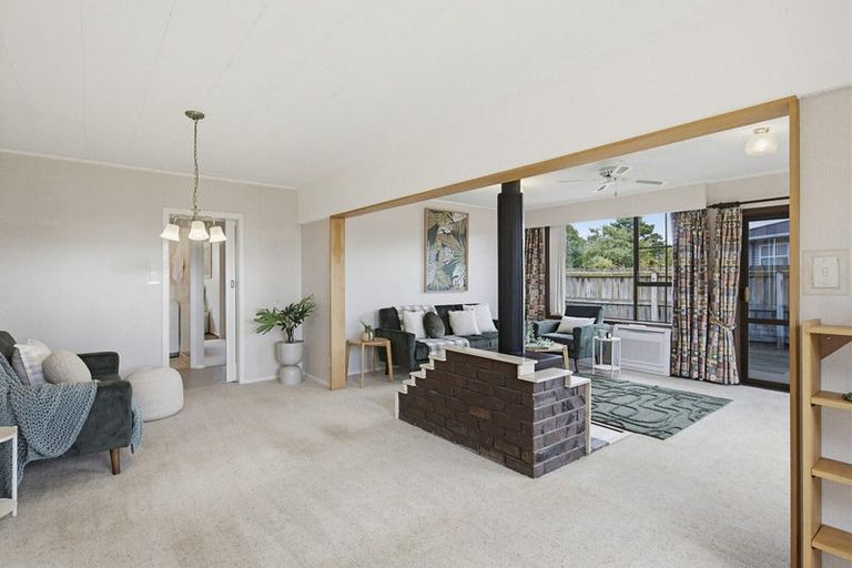 Photo of property in 38 Rimu Street, Waikanae, 5036