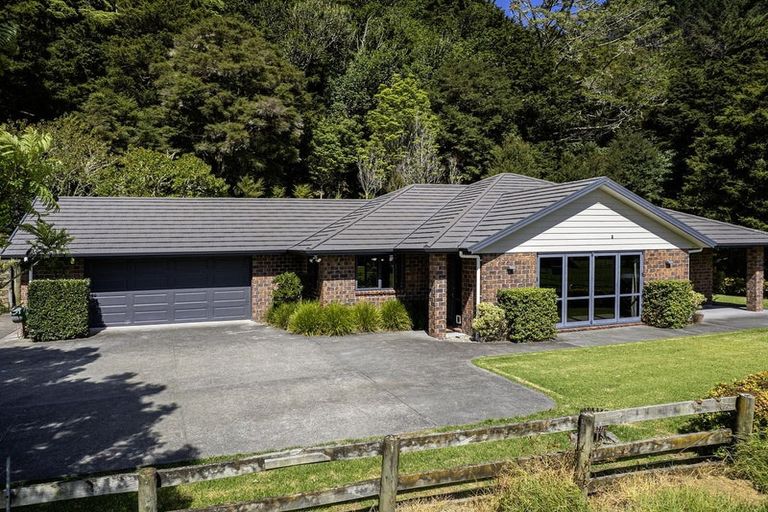 Photo of property in 175 Whau Valley Road, Whau Valley, Whangarei, 0112