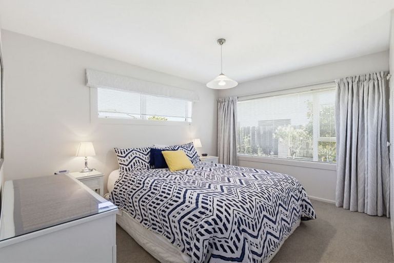 Photo of property in 51 Bucknell Street, Sockburn, Christchurch, 8042