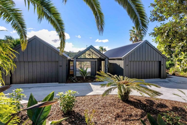 Photo of property in 20 Titoki Lane, Whangamata, 3691