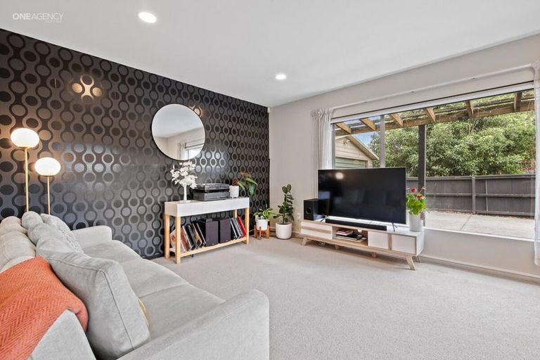 Photo of property in 2/4a Burnbrae Street, Saint Martins, Christchurch, 8022