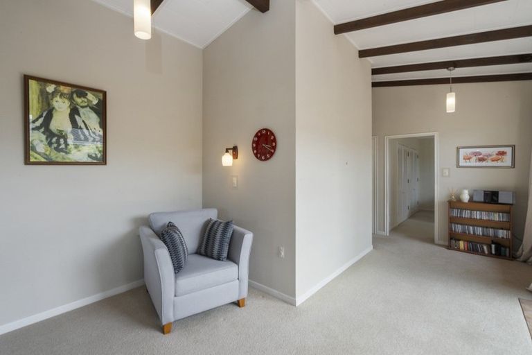 Photo of property in 22 Standish Street, Westown, New Plymouth, 4310