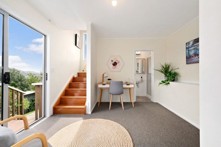 Photo of property in 10b Ceres Crescent, Johnsonville, Wellington, 6037