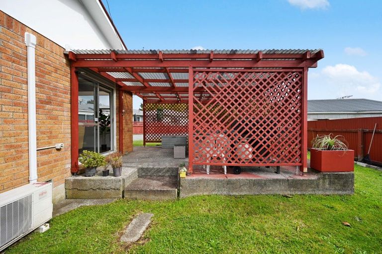 Photo of property in 33 Garden Heights Avenue, Glenview, Hamilton, 3206
