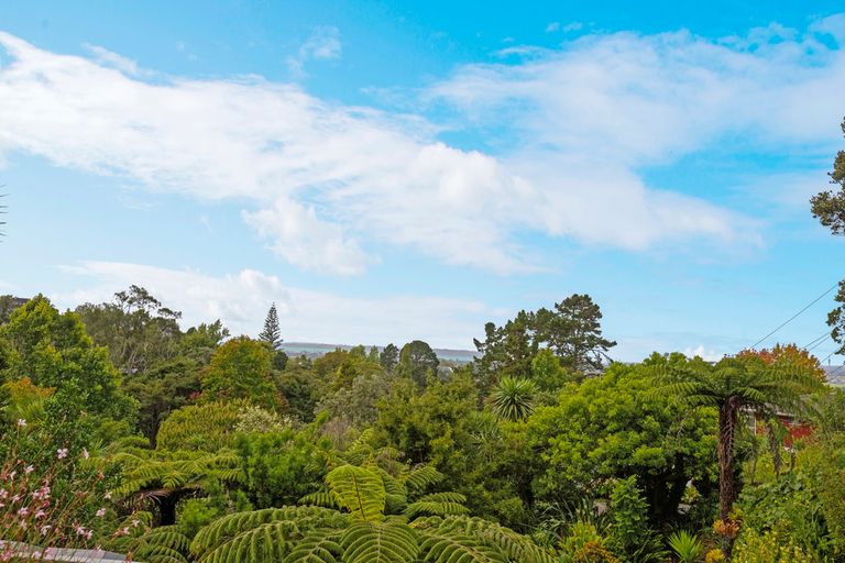 Photo of property in 76 Pleasant Road, Glen Eden, Auckland, 0602