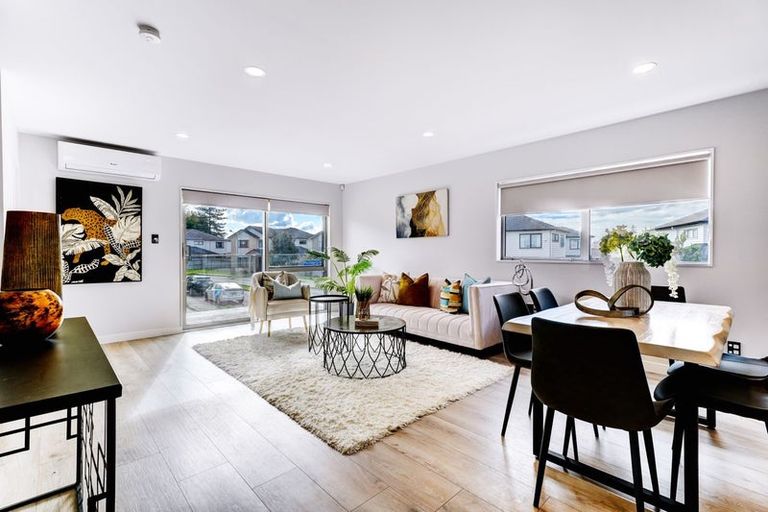 Photo of property in 4 Meritage Lane, Te Atatu South, Auckland, 0610