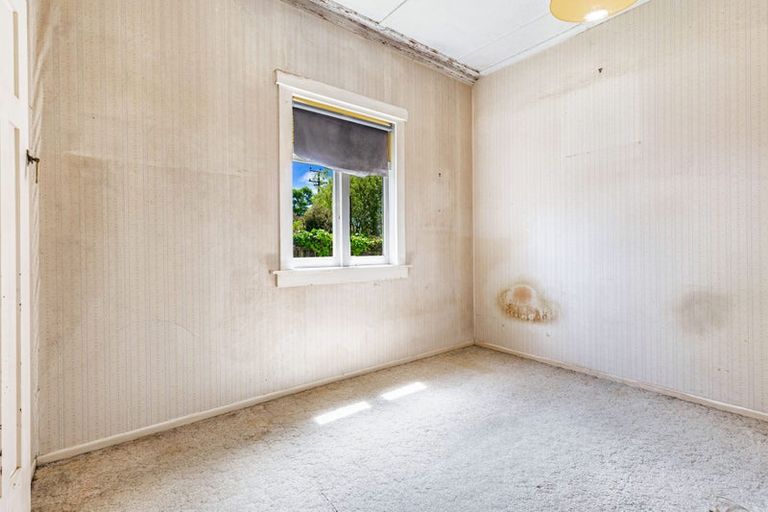 Photo of property in 36 Rimu Street, New Lynn, Auckland, 0600